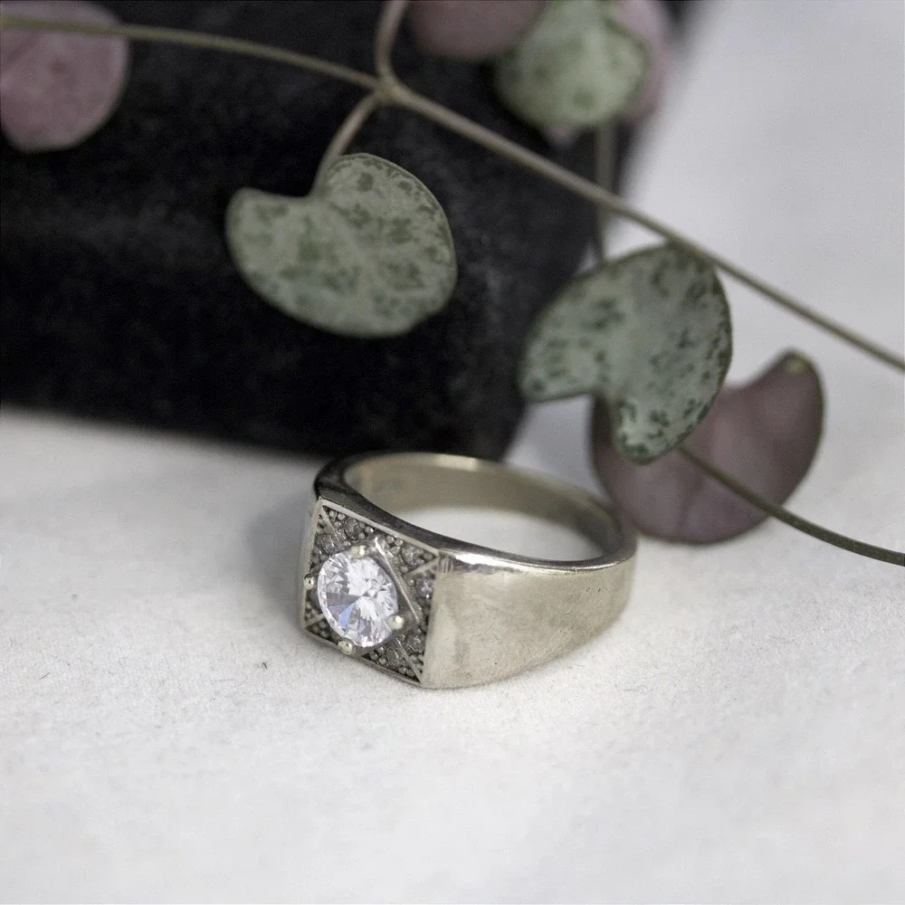 Sterling Silver 925 Signet Ring Round Cut stone Square Face Mens Size 11